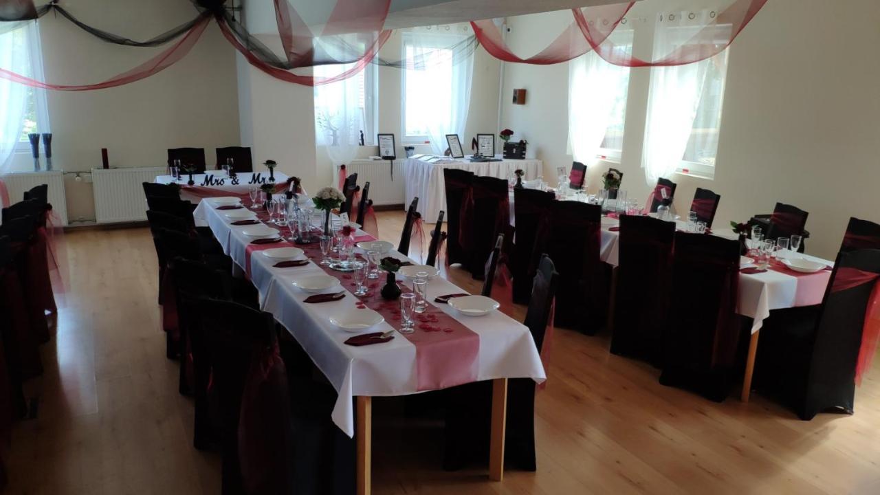 Pension & Restaurant Silma With Wellness Rychvald Εξωτερικό φωτογραφία